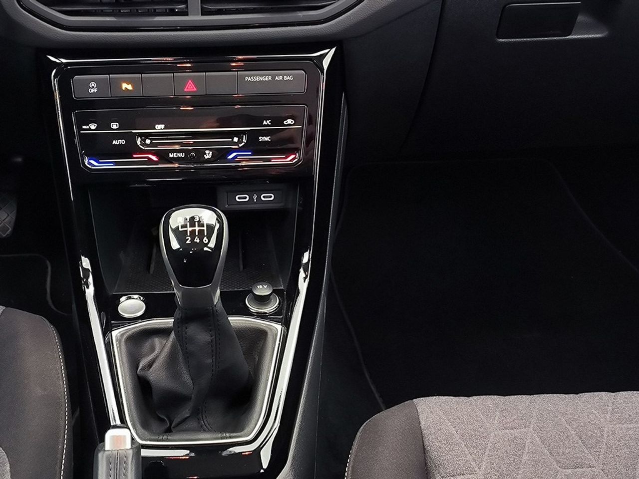 Volkswagen T-Cross 1.0 tsi 115 cv life - Foto 2