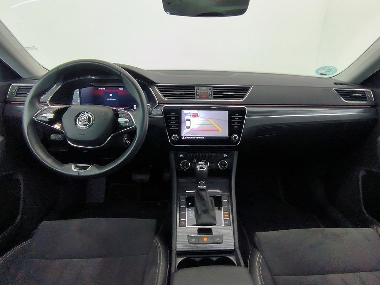 Skoda Superb suberb 2.0 tdi 150 cv dsg style - Foto 2