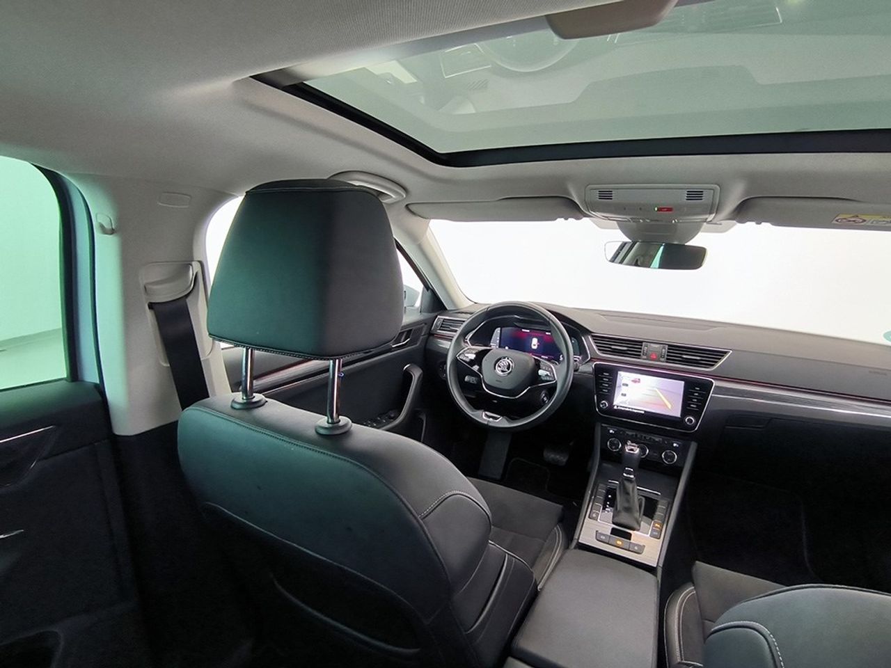 Skoda Superb suberb 2.0 tdi 150 cv dsg style - Foto 2