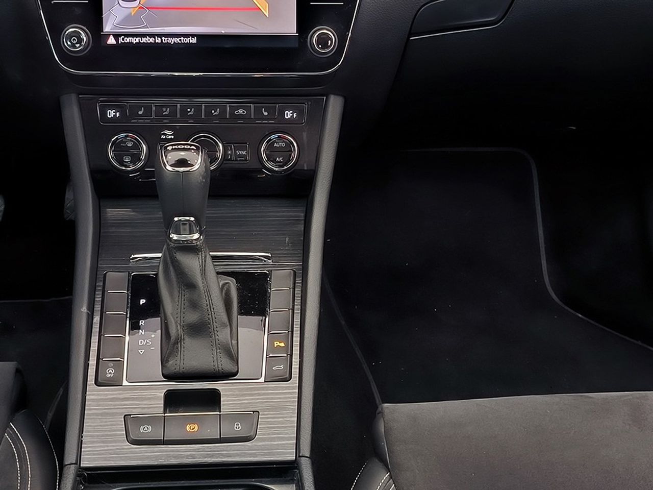 Skoda Superb suberb 2.0 tdi 150 cv dsg style - Foto 2