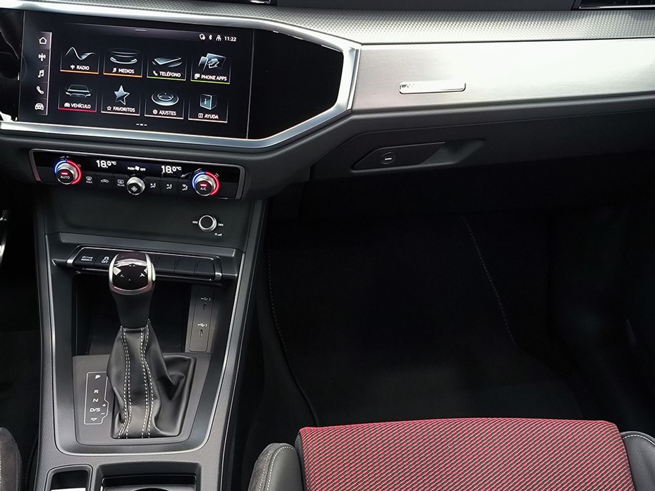 Audi Q3 sb 35 tfsi 150cv black line - Foto 2