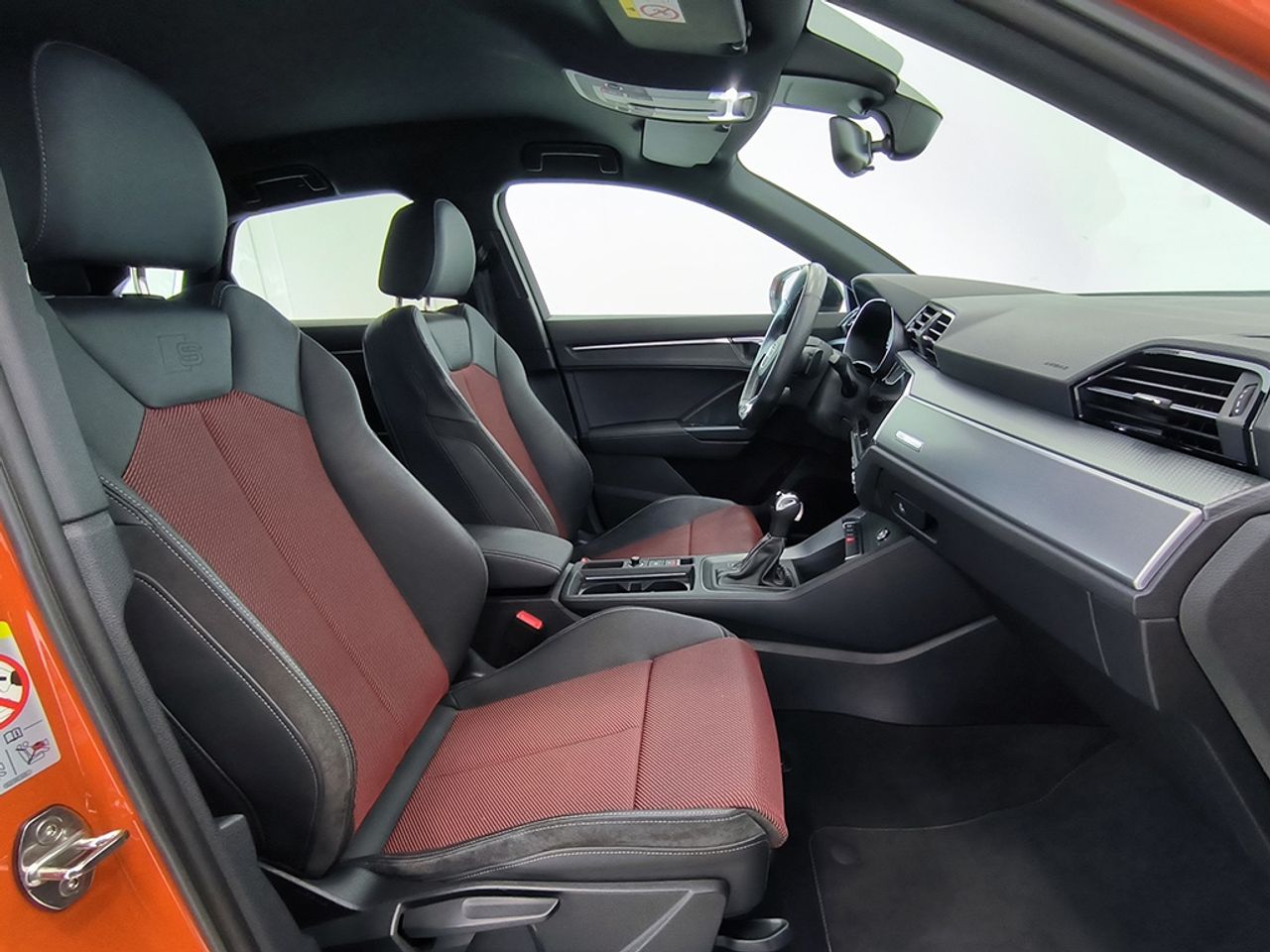 Audi Q3 sb 35 tfsi 150cv black line - Foto 2