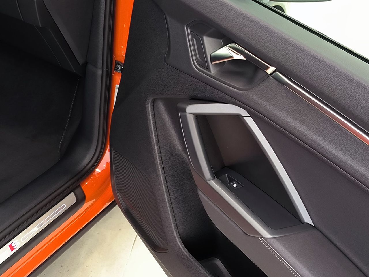 Audi Q3 sb 35 tfsi 150cv black line - Foto 2