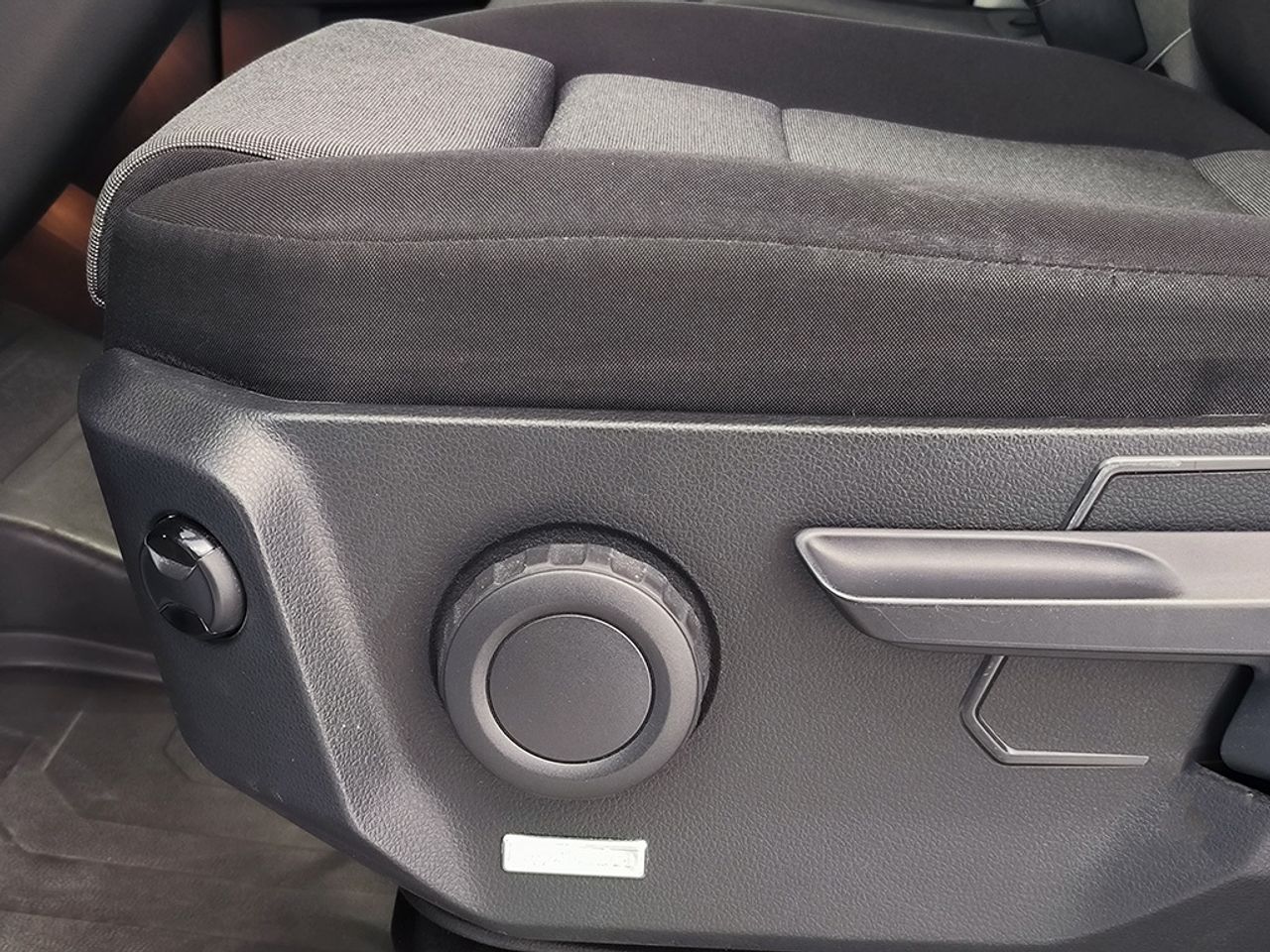 Volkswagen Crafter 35 furgon  batalla media l3h2 2.0 Tdi 140 cv 6 vel. 3500 kg - Foto 2