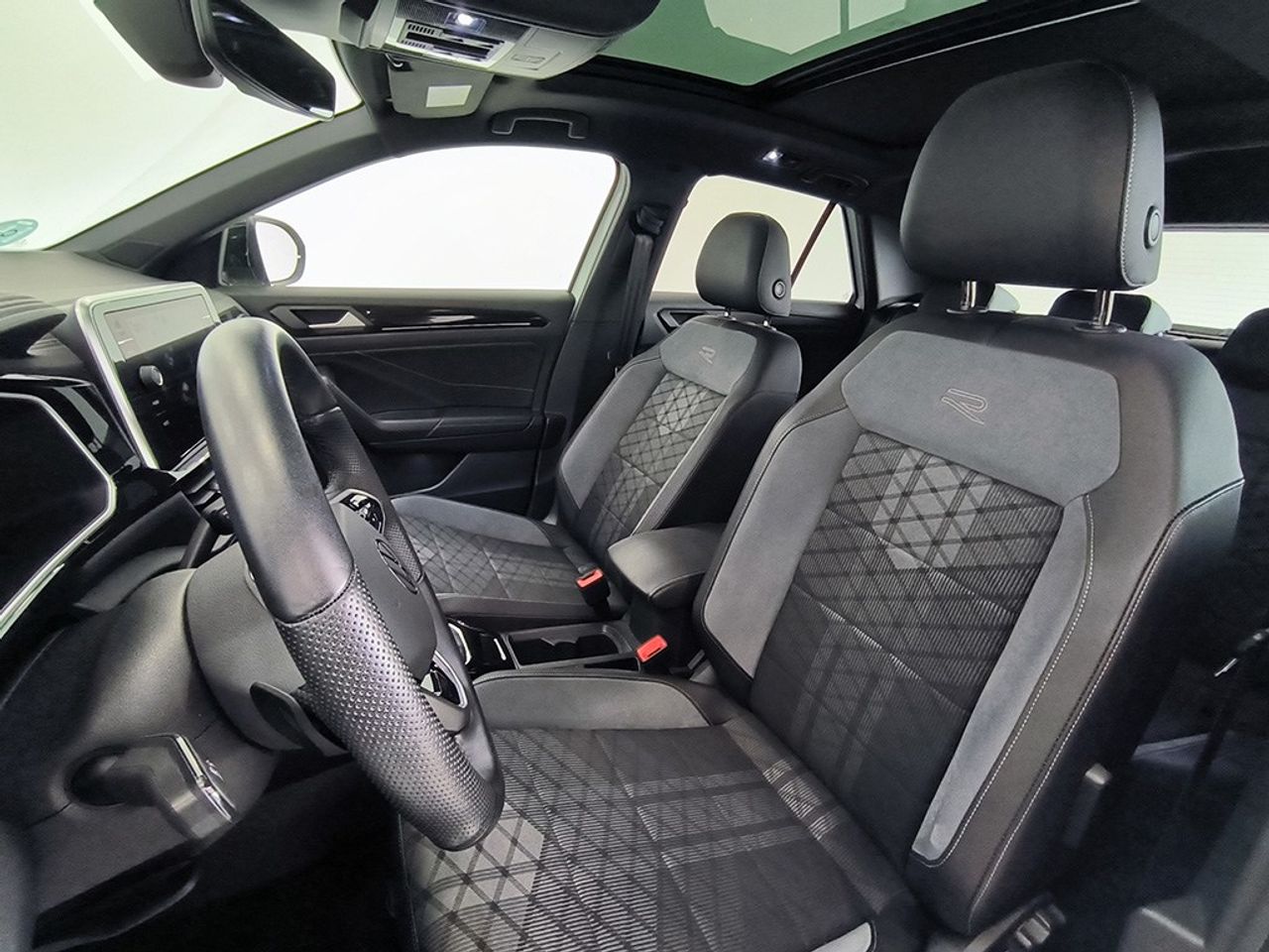 Volkswagen T-Roc 20 tdi 150cv dsg r-line - Foto 2