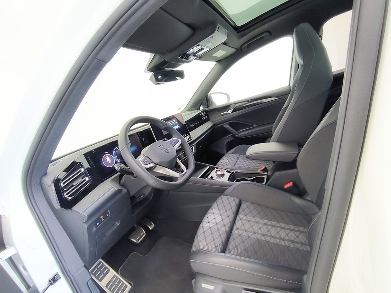 Volkswagen Tiguan 2.0 Tdi 150 Cv Dsg R-line - Foto 2