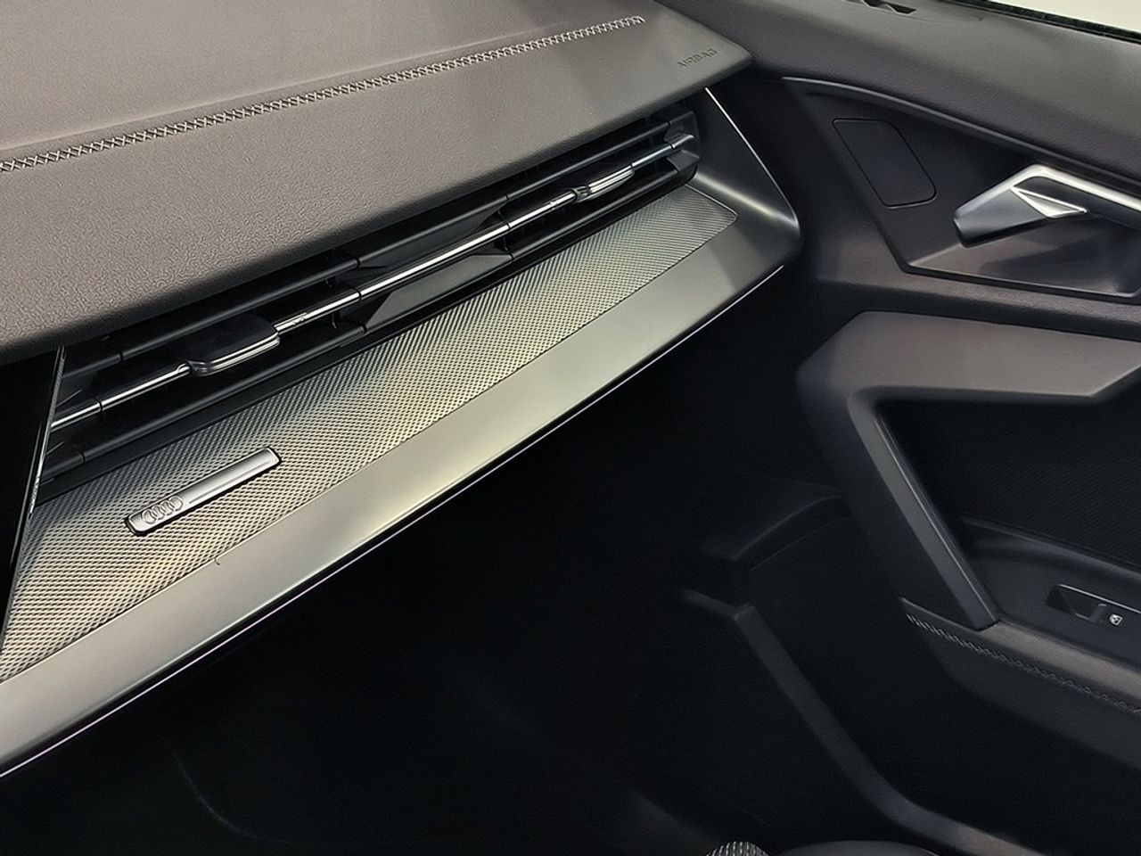 Audi A3 sb 30 tfsi 110 cv stronic black line - Foto 2