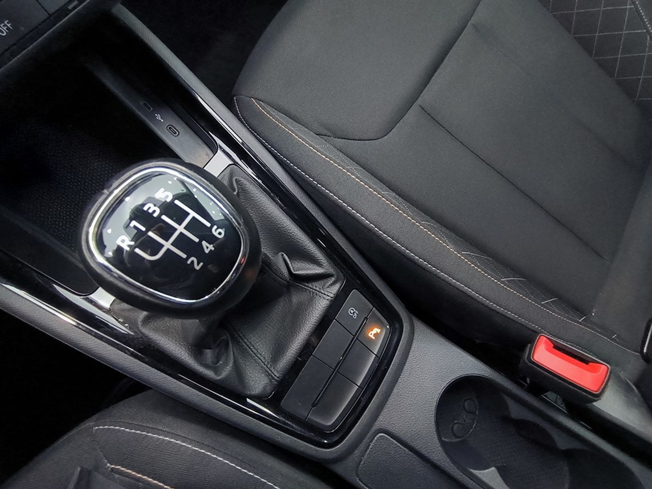 Skoda Scala 1.0 Tsi 110 Cv Emotion - Foto 2