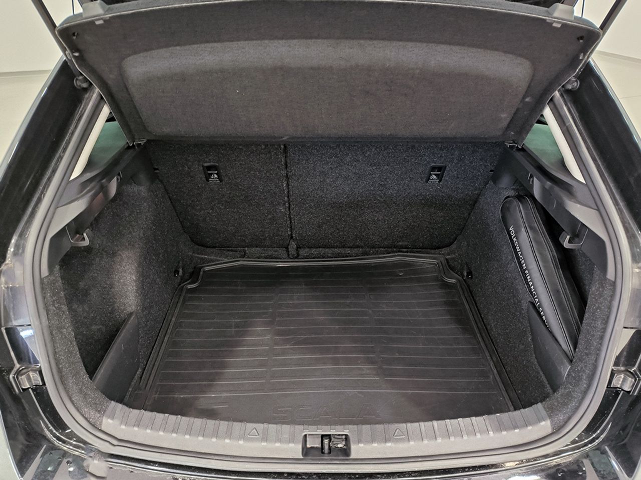 Skoda Scala 1.0 Tsi 110 Cv Emotion - Foto 2