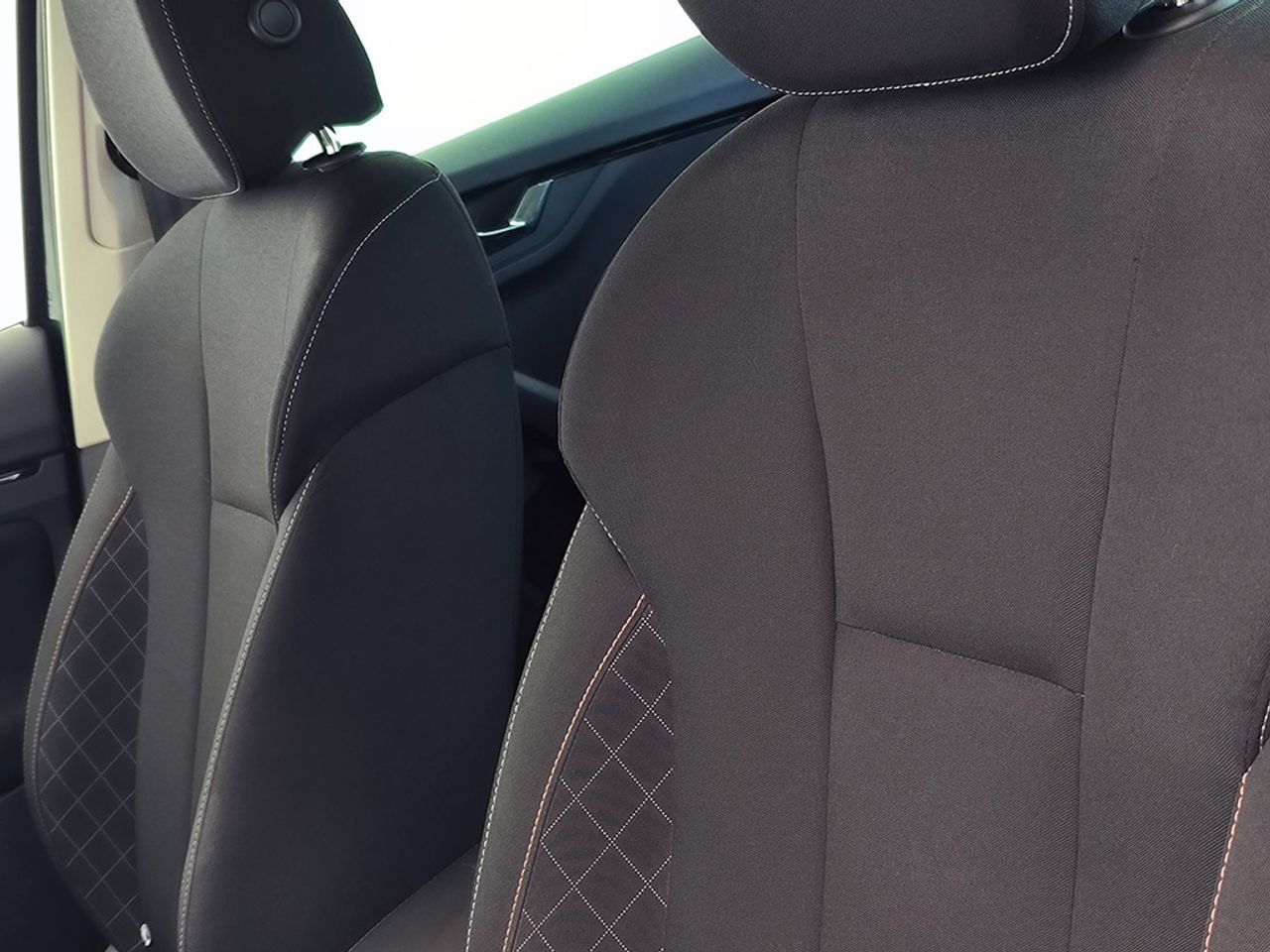 Skoda Scala 1.0 Tsi 110 Cv Emotion - Foto 2