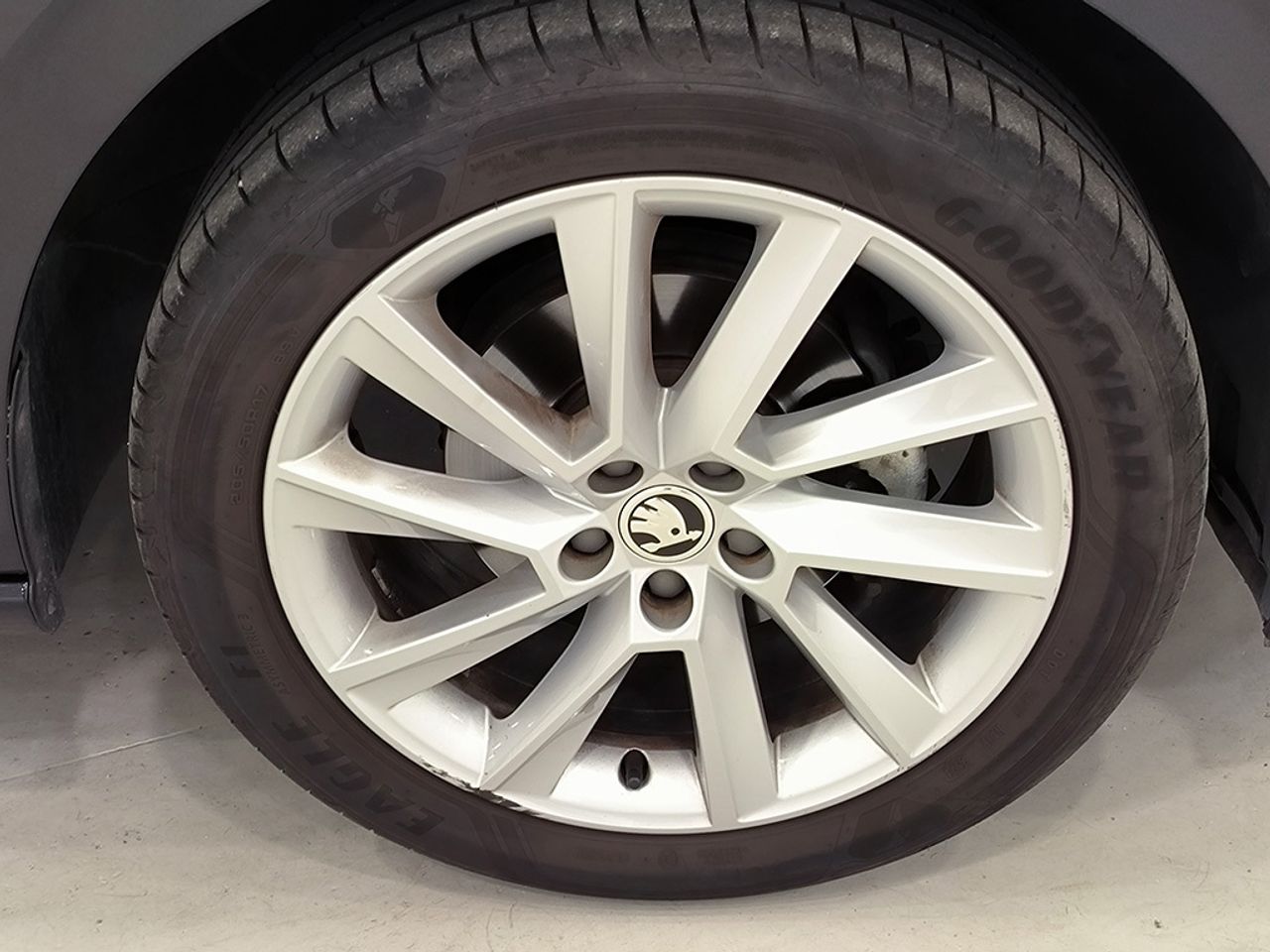 Skoda Scala 1.0 Tsi 110 Cv Emotion - Foto 2