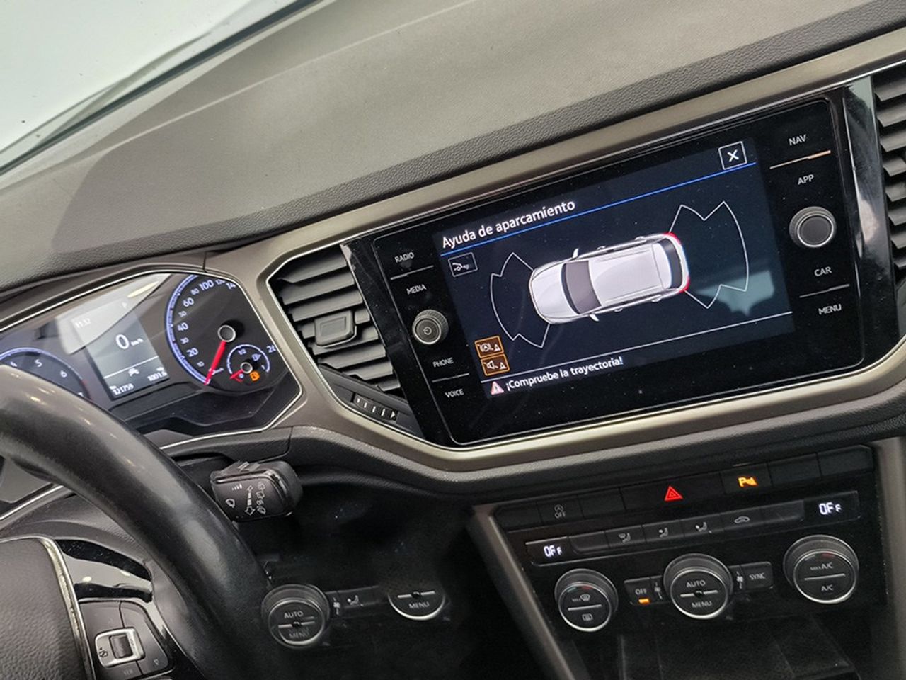 Volkswagen T-Roc 1.5 tsi 150 cv dsg advance r-line - Foto 2