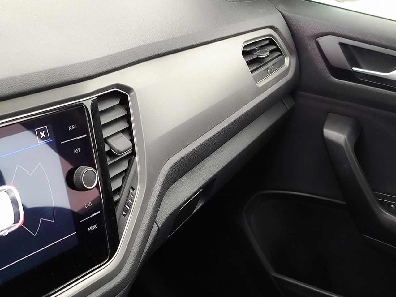 Volkswagen T-Roc 1.5 tsi 150 cv dsg advance r-line - Foto 2