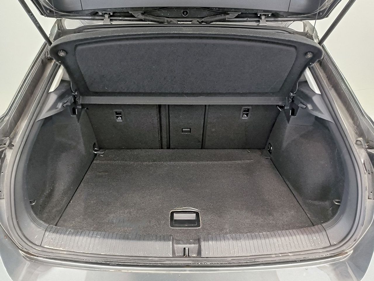 Volkswagen T-Roc 1.5 tsi 150 cv dsg advance r-line - Foto 2