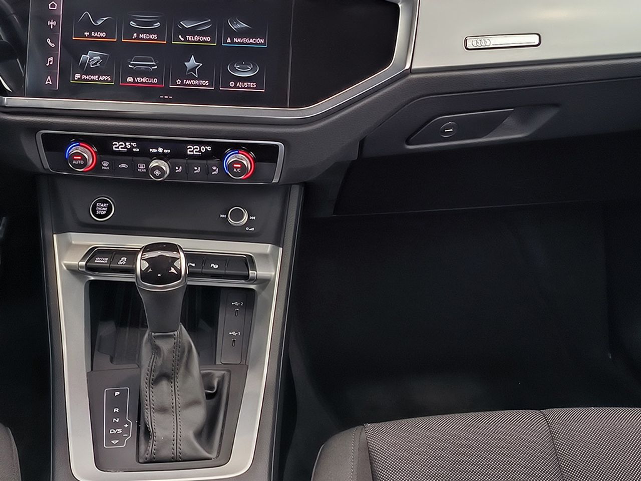 Audi Q3 45 Tfsie 245cv Stronic Advance - Foto 2