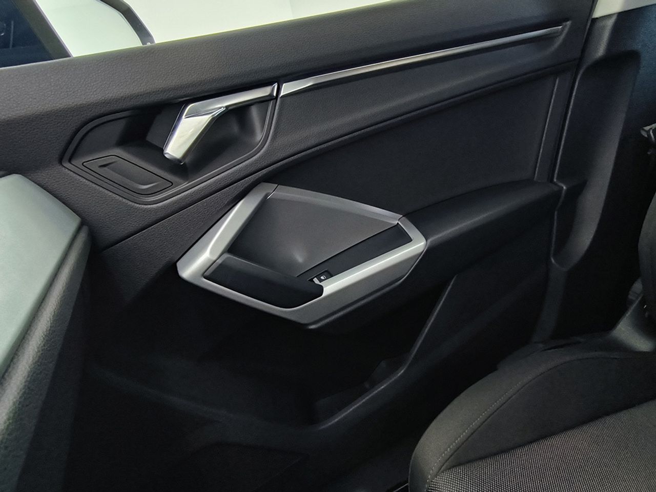 Audi Q3 45 Tfsie 245cv Stronic Advance - Foto 2