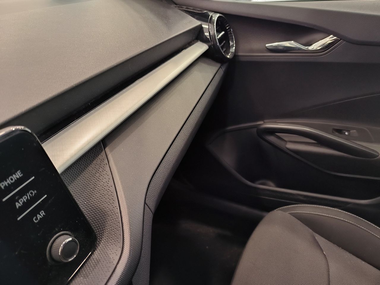 Skoda Fabia 1.0 Tsi 95 Cv Ambition - Foto 2