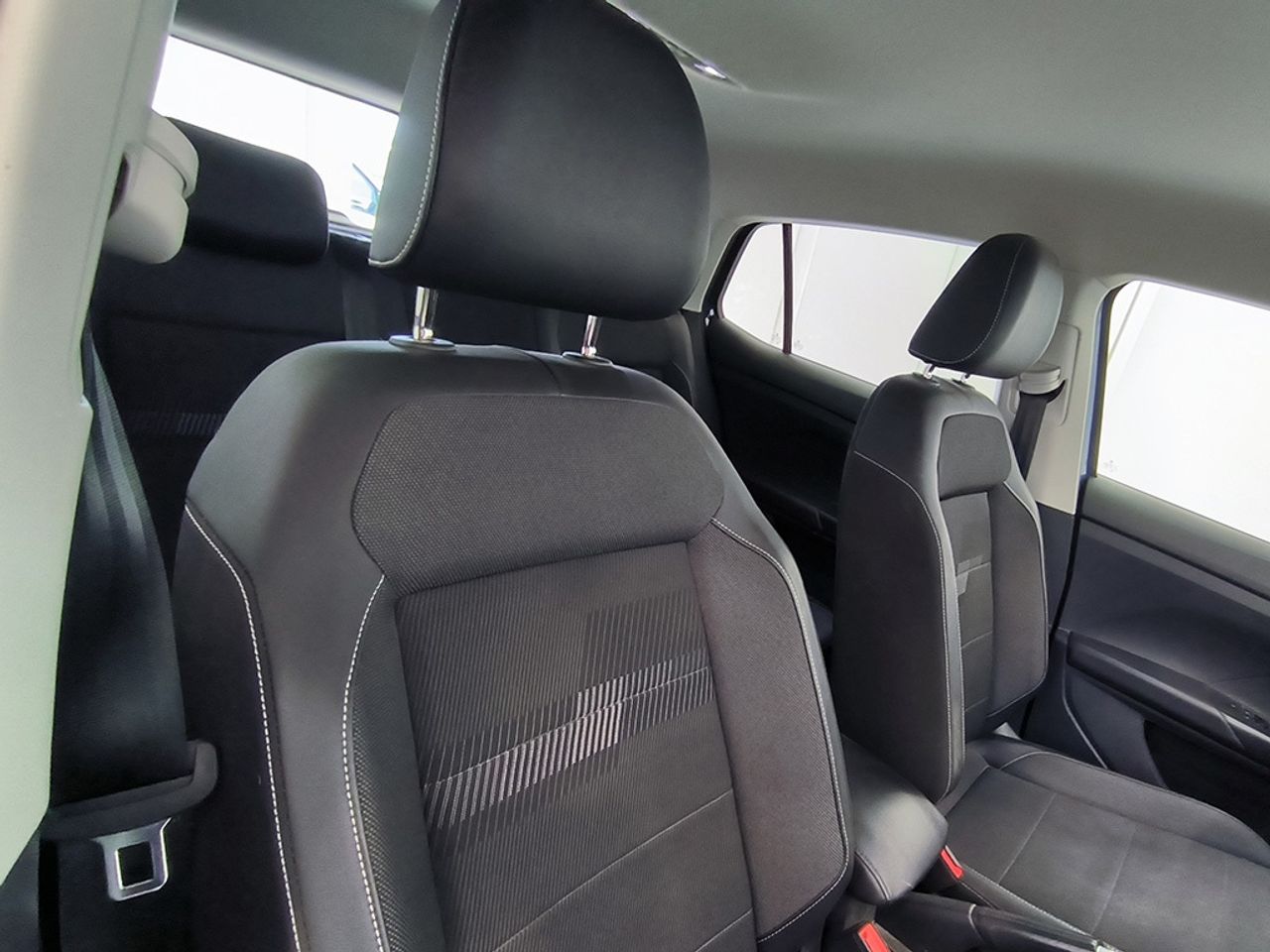 Volkswagen T-cross 1.0 Tsi 110 Cv Sport - Foto 2