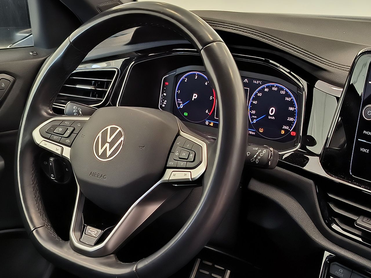 Volkswagen T-roc 2.0 Tdi 150 Cv Dsg Rline - Foto 2