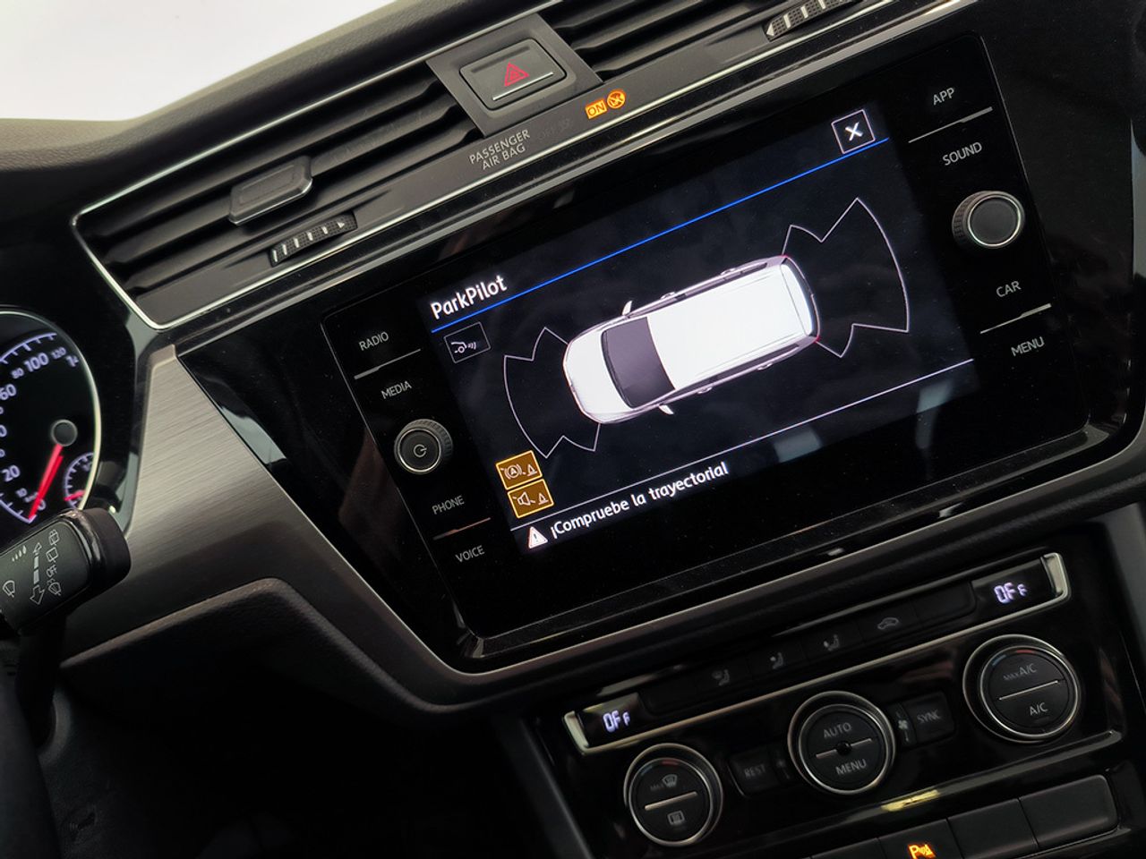 Volkswagen Touran 2.0 Tdi 150 Cv Advance - Foto 2