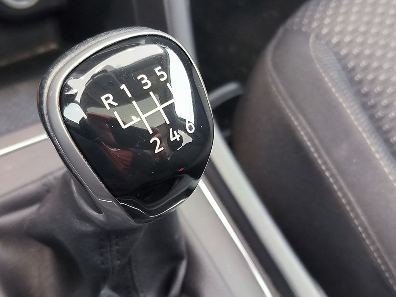 Volkswagen Touran 2.0 Tdi 150 Cv Advance - Foto 2