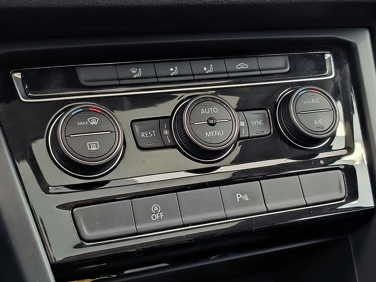 Volkswagen Touran 2.0 Tdi 150 Cv Advance - Foto 2