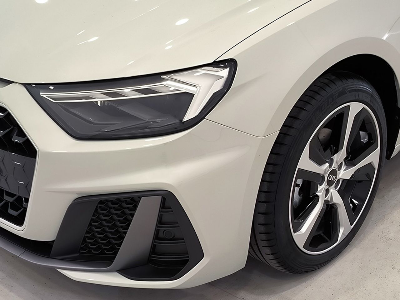 Audi A1 Sb 30 Tfsi 116 Cv Stronic Adrenalin - Foto 2