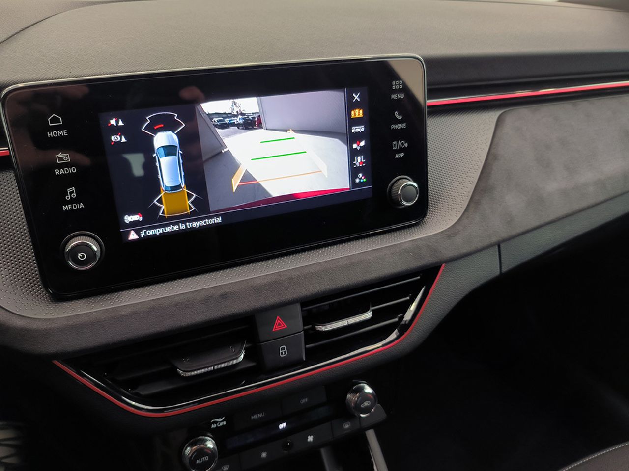 Skoda Scala 1.5 Tsi 110 Kw (150 Cv) Dsg Plus - Foto 2