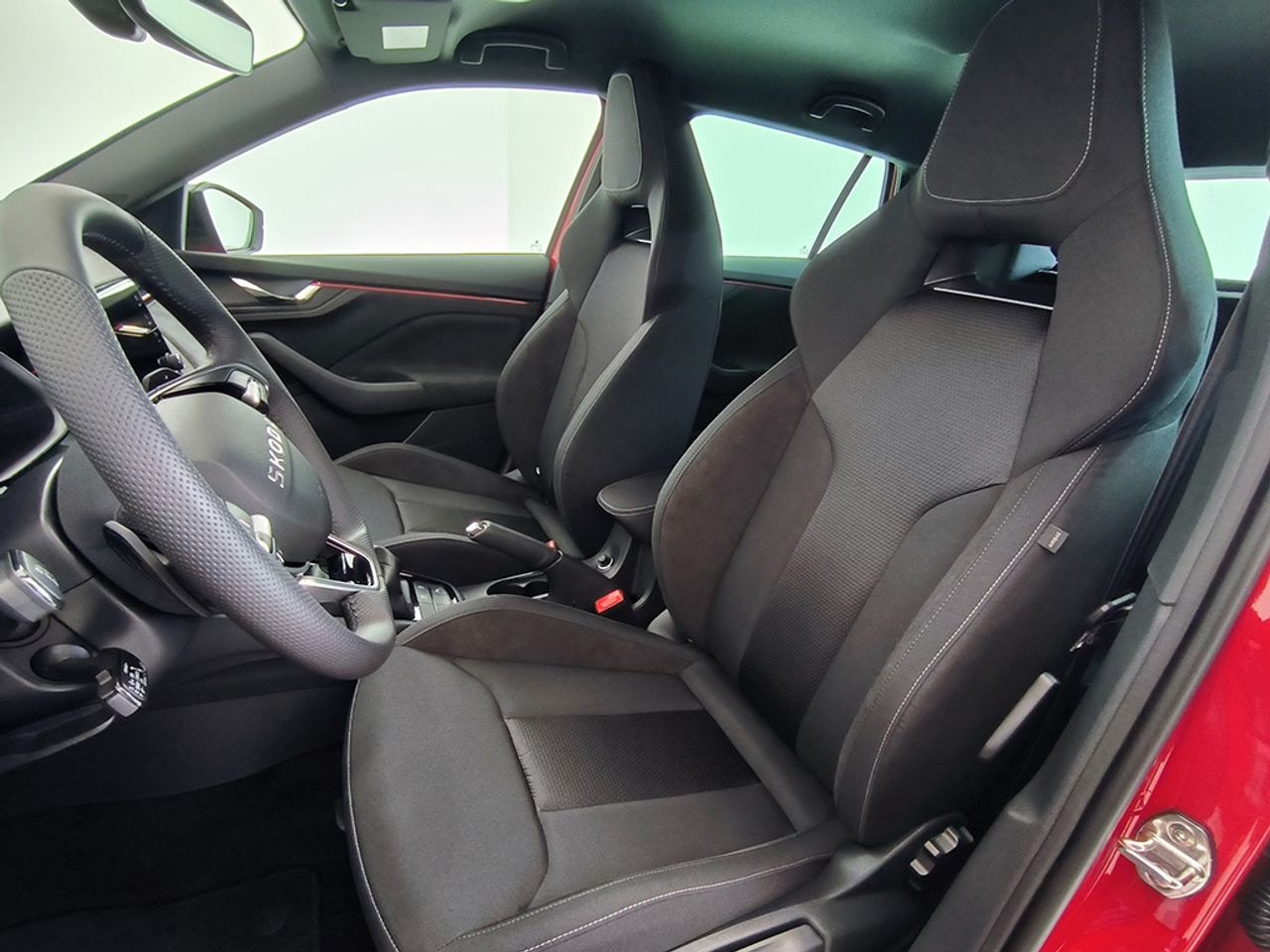 Skoda Scala 1.5 Tsi 110 Kw (150 Cv) Dsg Plus - Foto 2