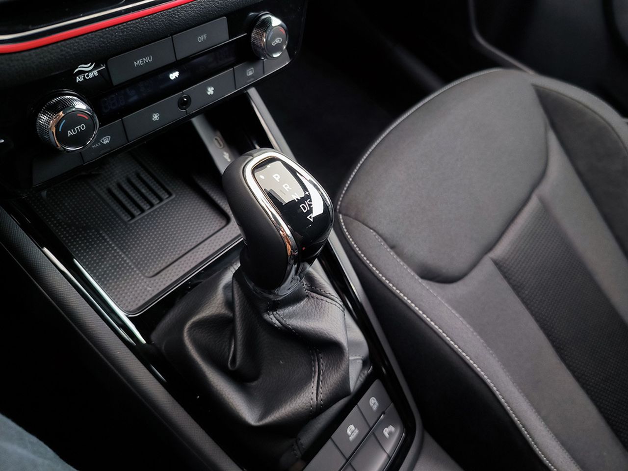 Skoda Scala 1.5 Tsi 110 Kw (150 Cv) Dsg Plus - Foto 2