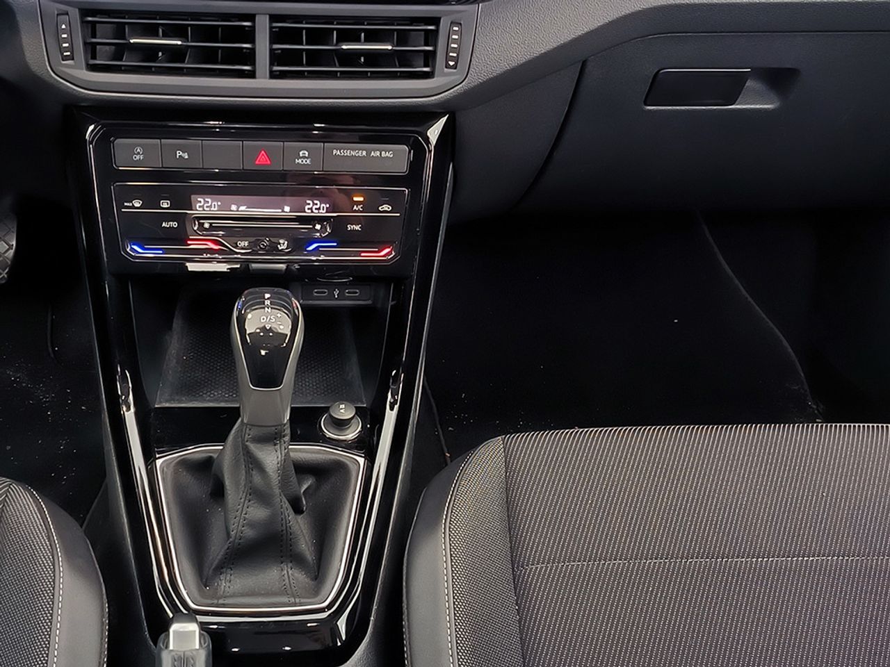 Volkswagen T-cross 1.0 Tsi 110 Cv Dsg Sport - Foto 2