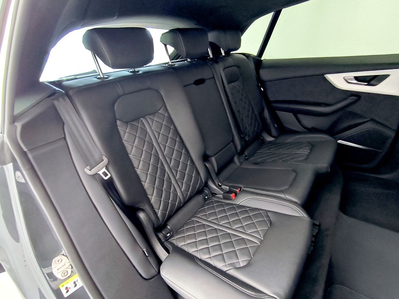 Audi Q8 Suv Black Line Tfsi E Quattro 290 Kw Tipt - Foto 2