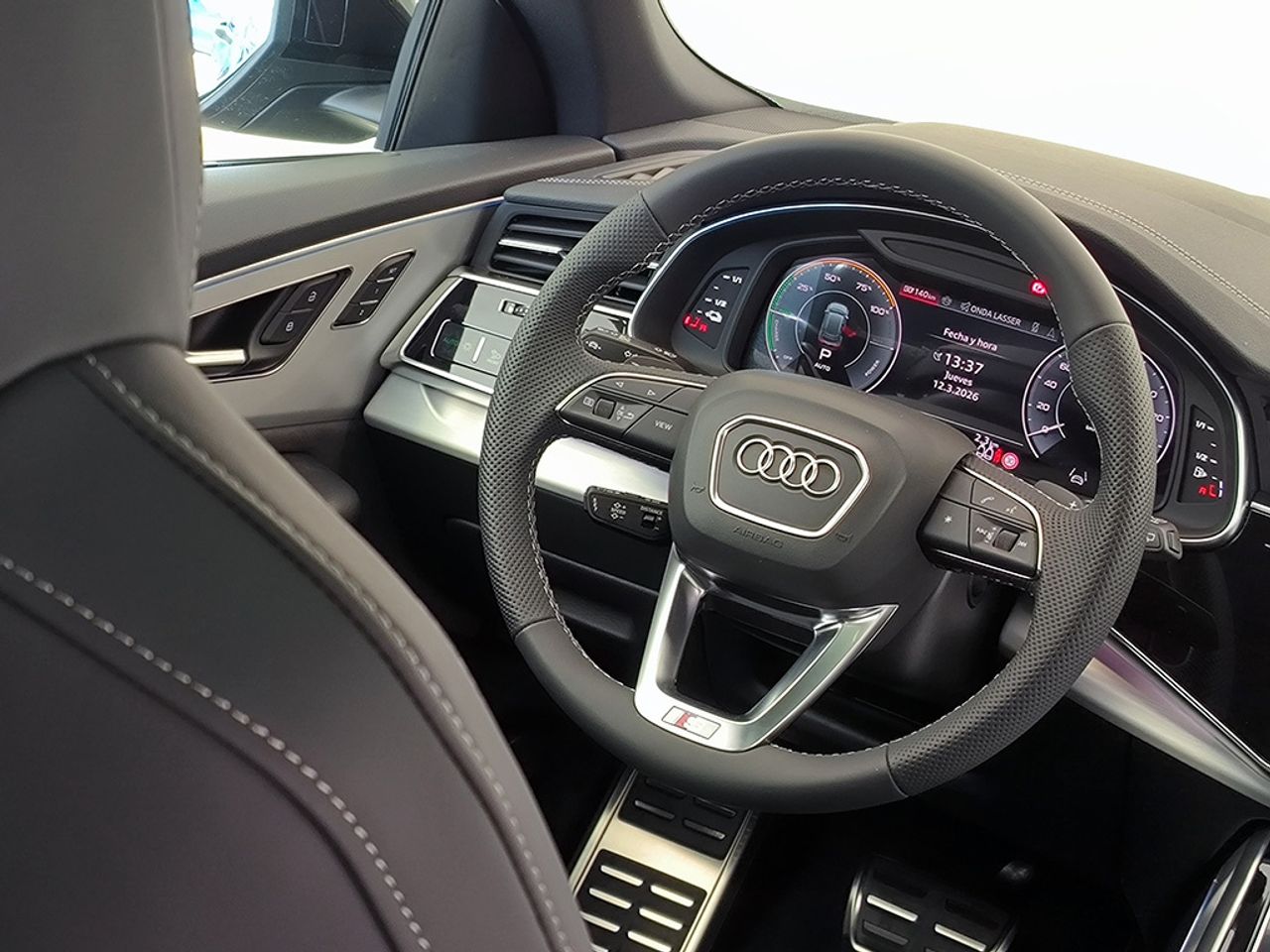 Audi Q8 Suv Black Line Tfsi E Quattro 290 Kw Tipt - Foto 2