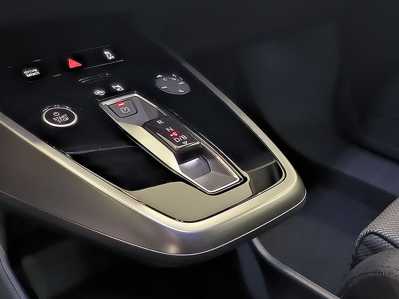 Audi Q4 Sportback Genuine Edition 45 E-tron 210,0 - Foto 2