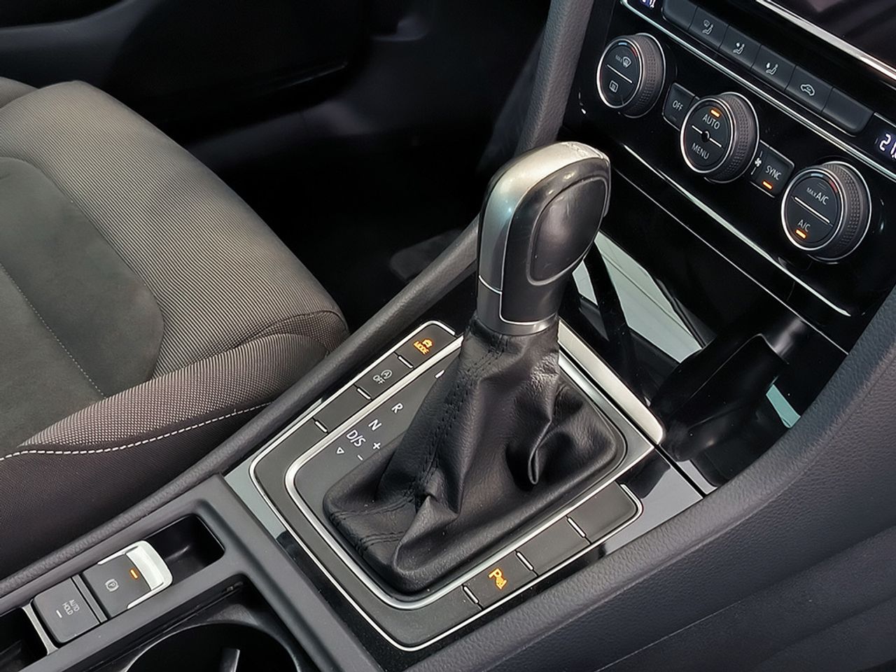 Volkswagen Golf 1.5 Tsi 150 Cv Dsg Sport Rline - Foto 2