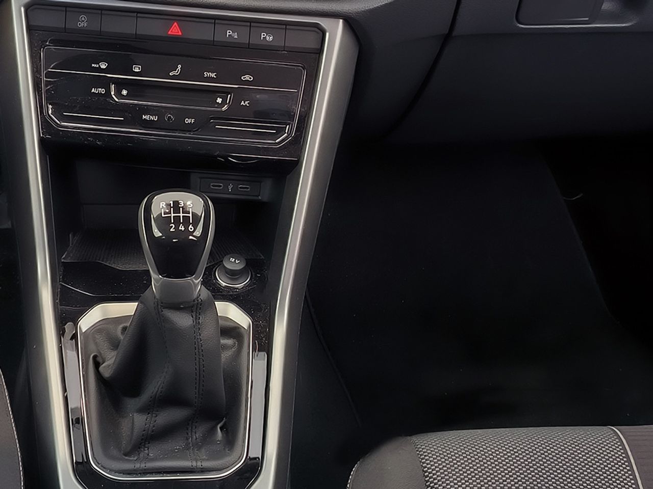 Volkswagen T-roc 1.5 Tsi 150 Cv Life - Foto 2