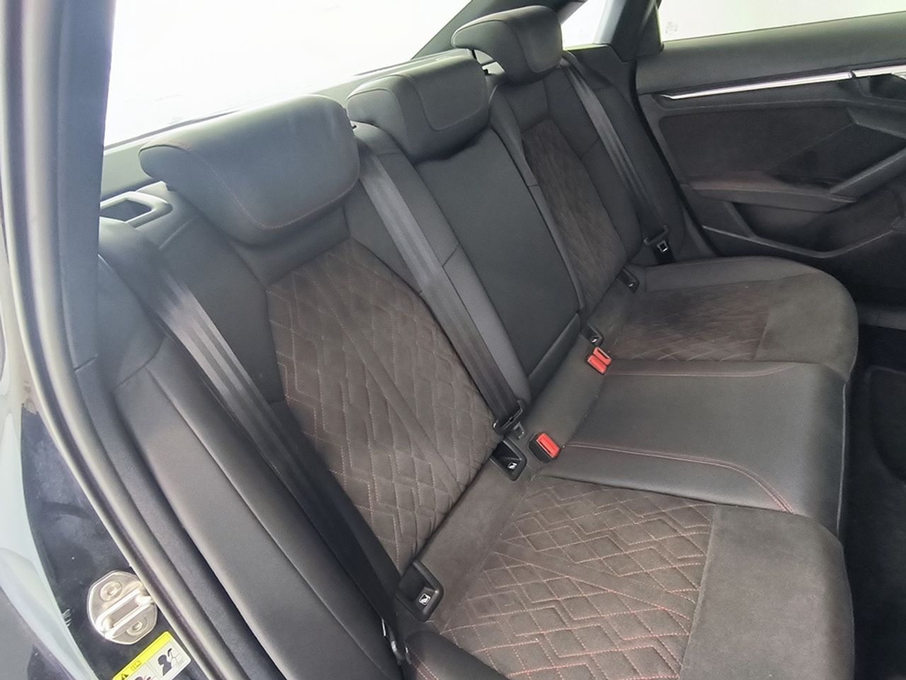 Audi A3 Sedan 20 Tdi 150cv Stronic Blackline - Foto 2
