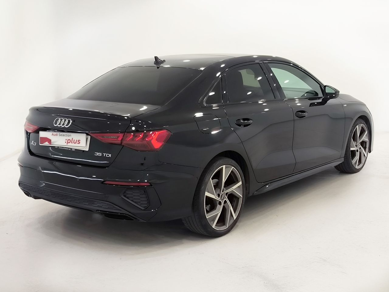 Audi A3 Sedan 20 Tdi 150cv Stronic Blackline - Foto 2