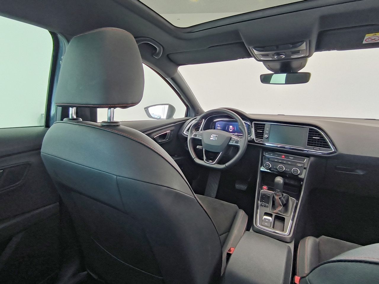 Seat Leon Sporturer 1.5 Tsi 150 Cv Dsg Fr - Foto 2