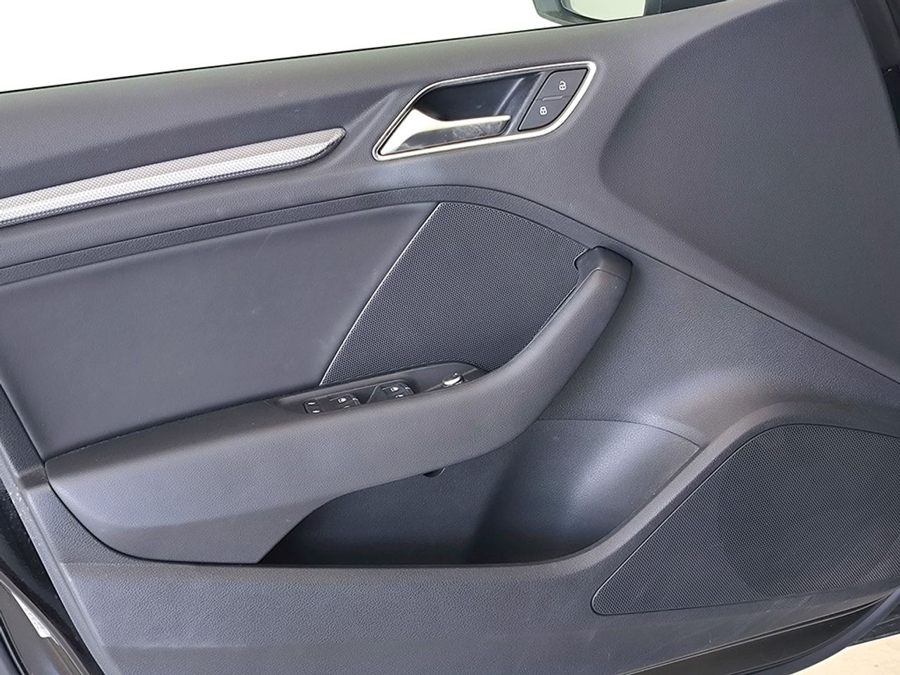 Audi A3 Sedan 35 Tfsi 150 Cv Design - Foto 2