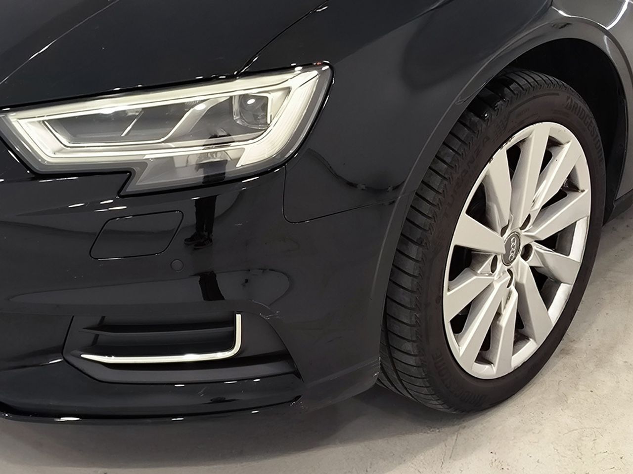 Audi A3 Sedan 35 Tfsi 150 Cv Design - Foto 2