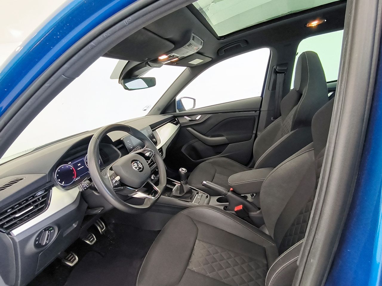 Skoda Kamiq 1.5 Tsi 150 Cv Sport - Foto 2