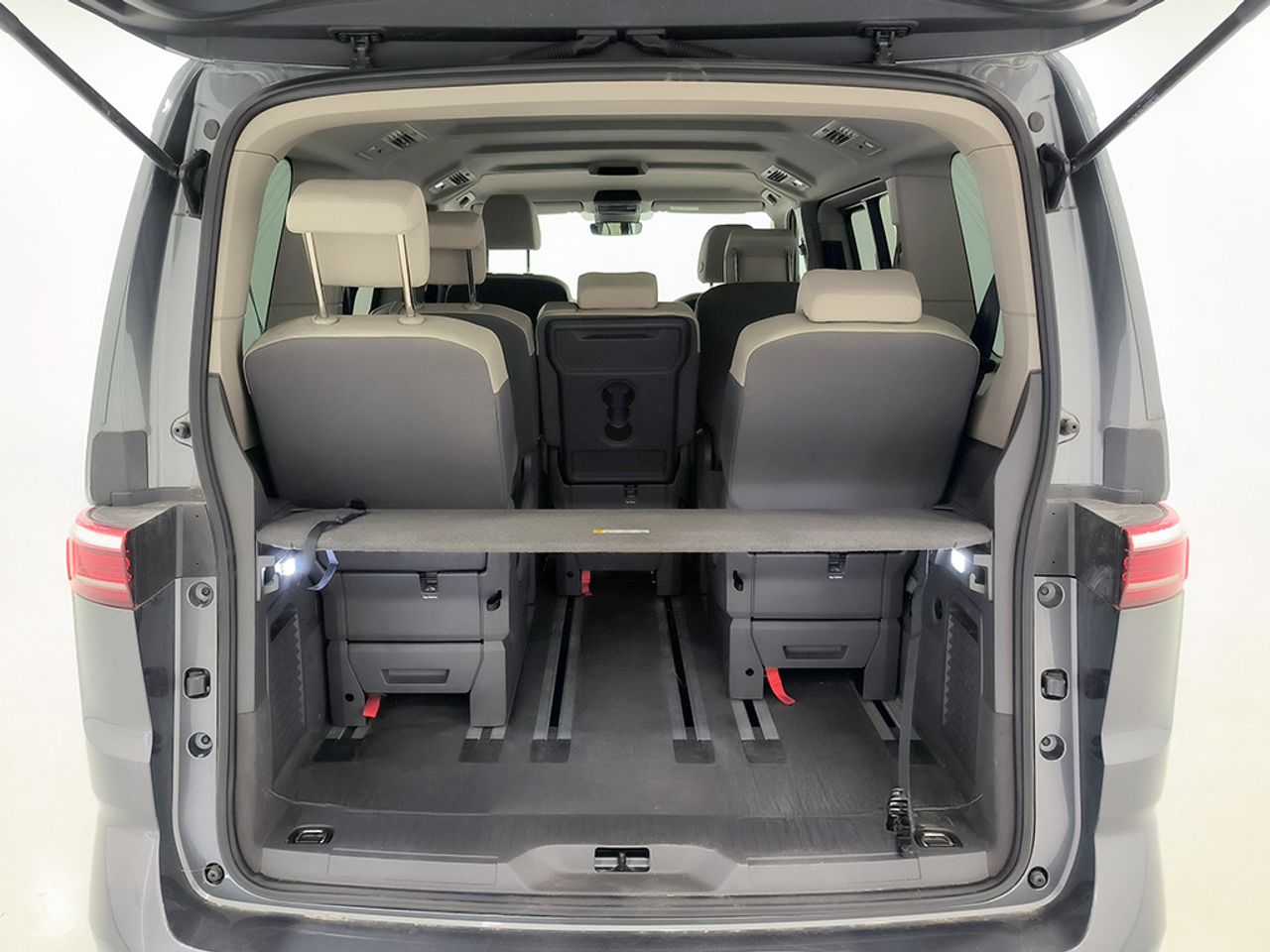 Volkswagen Multivan 1.5 Ehybrid 245 Cv Dsg 4 Motion - Foto 2