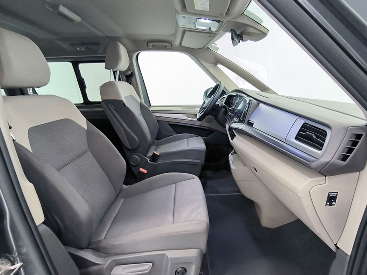 Volkswagen Multivan 1.5 Ehybrid 245 Cv Dsg 4 Motion - Foto 2