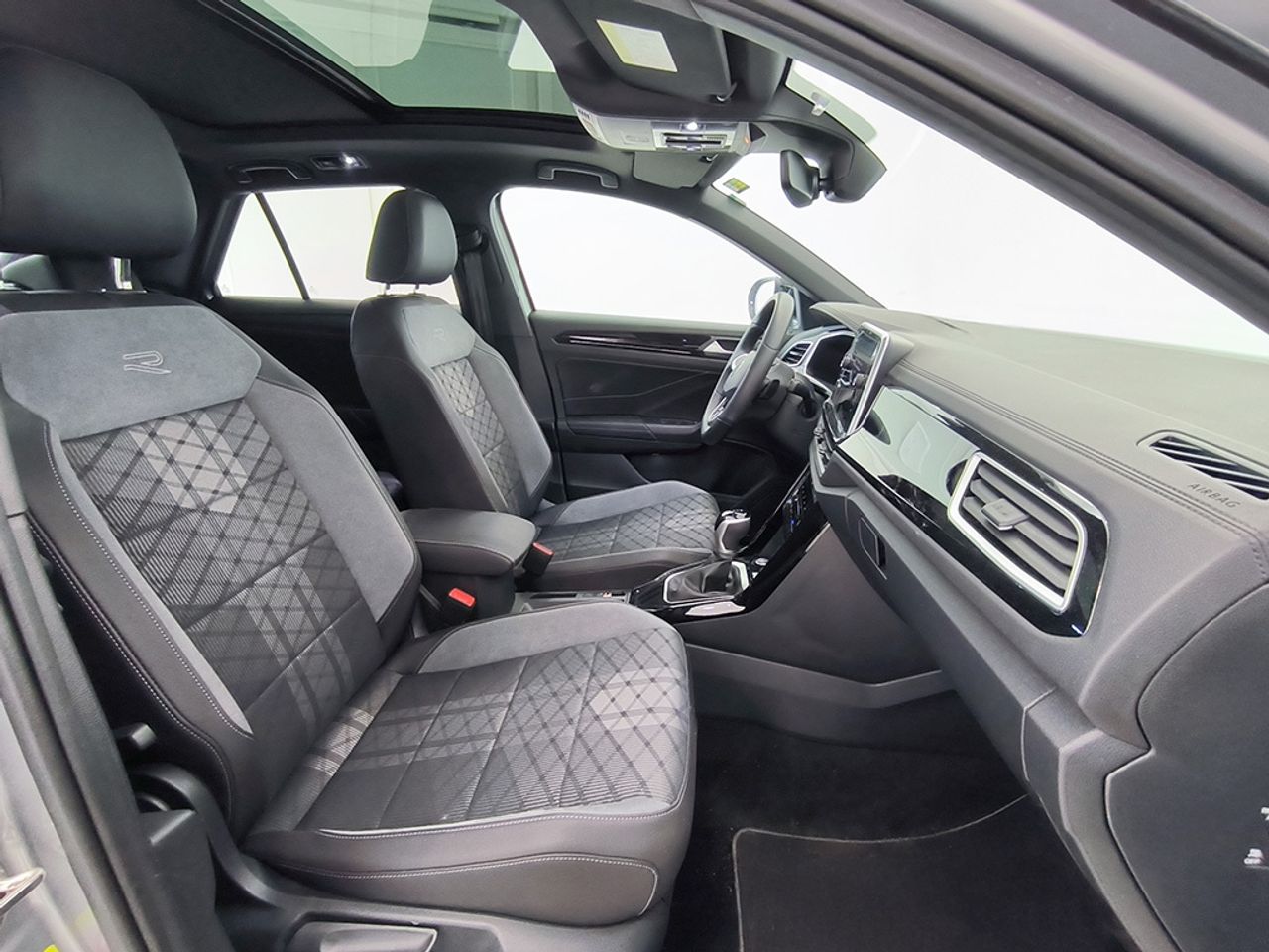 Volkswagen T-roc 1.5 Tsi 150 Cv Dsg R-line - Foto 2