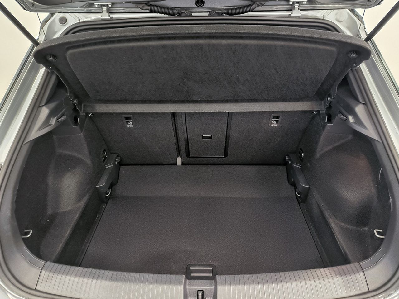 Volkswagen T-roc 1.5 Tsi 150 Cv Dsg R-line - Foto 2