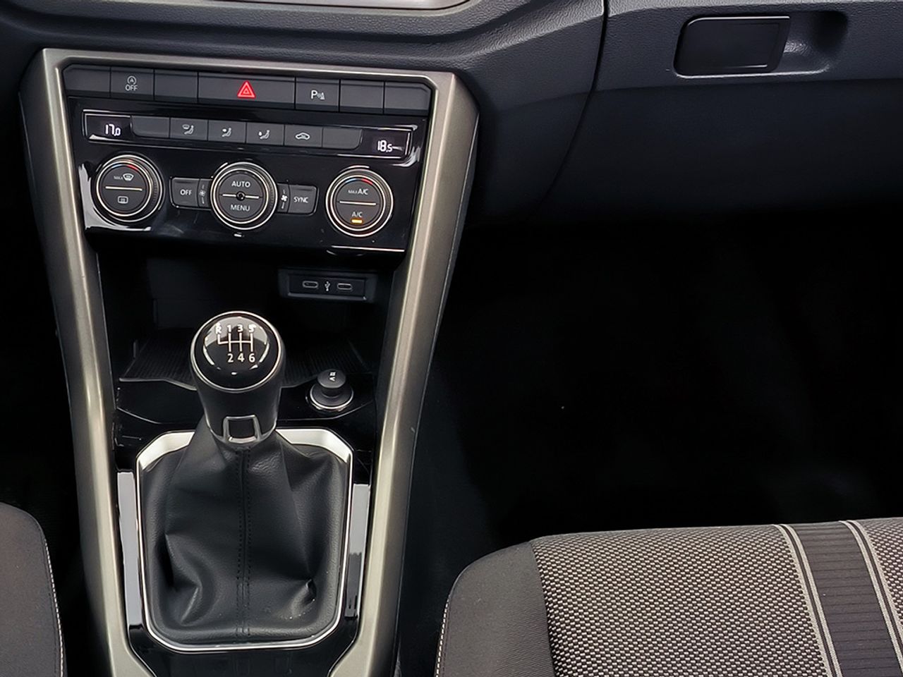 Volkswagen T-roc 2.0 Tdi 115 Cv Advance - Foto 2