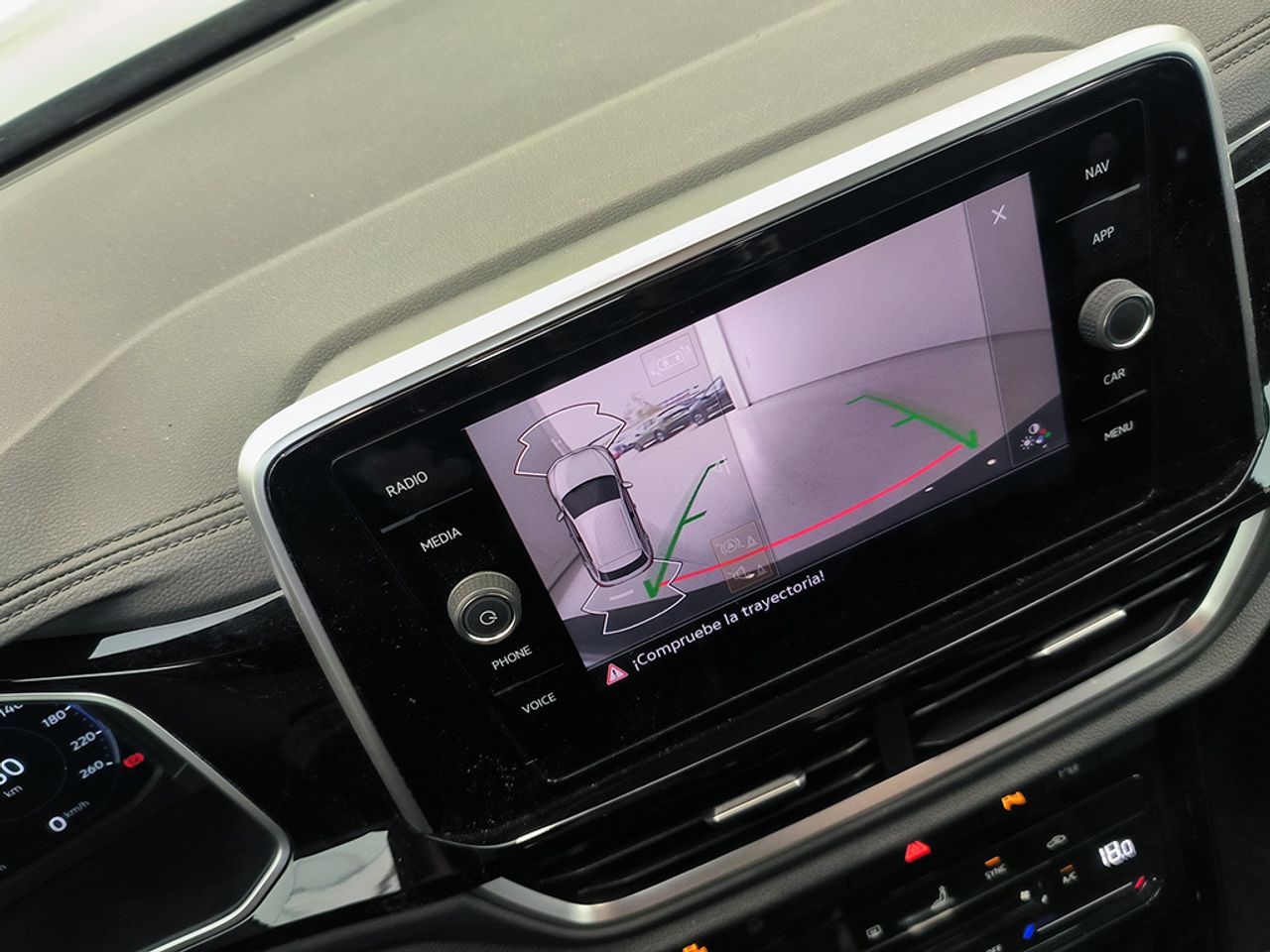 Volkswagen T-roc 1.5 Tsi 150 Cv Dsg R-line - Foto 2