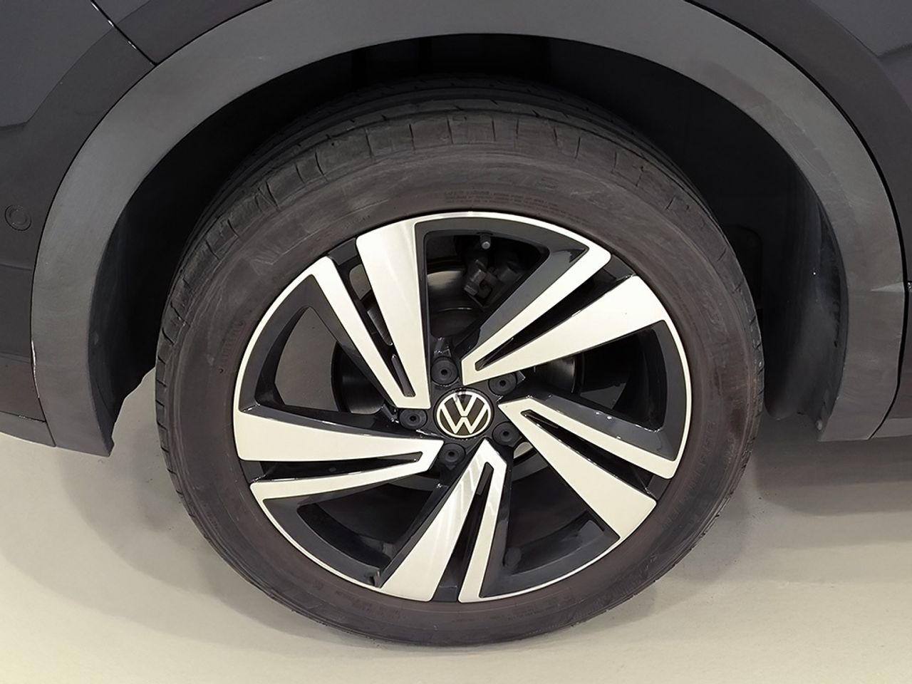 Volkswagen T-roc 1.5 Tsi 150 Cv Dsg R-line - Foto 2