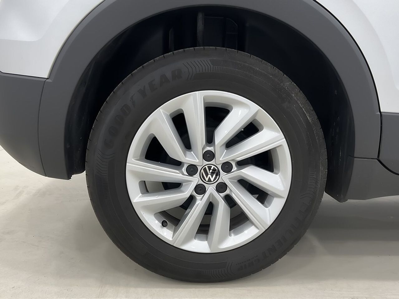 Volkswagen T-Cross 1.0 tsi 110 cv dsg advance - Foto 2